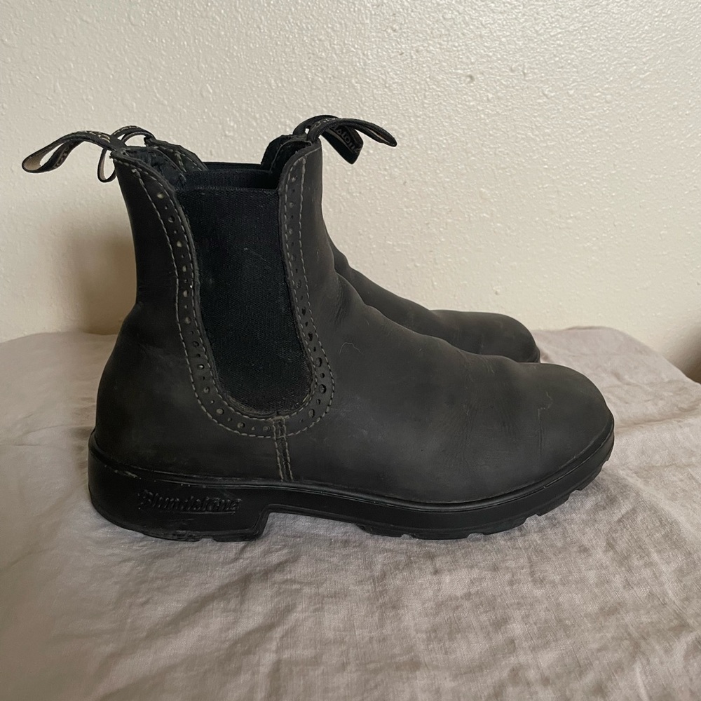 Blundstone Black Leather Chelsea Boots Size 9